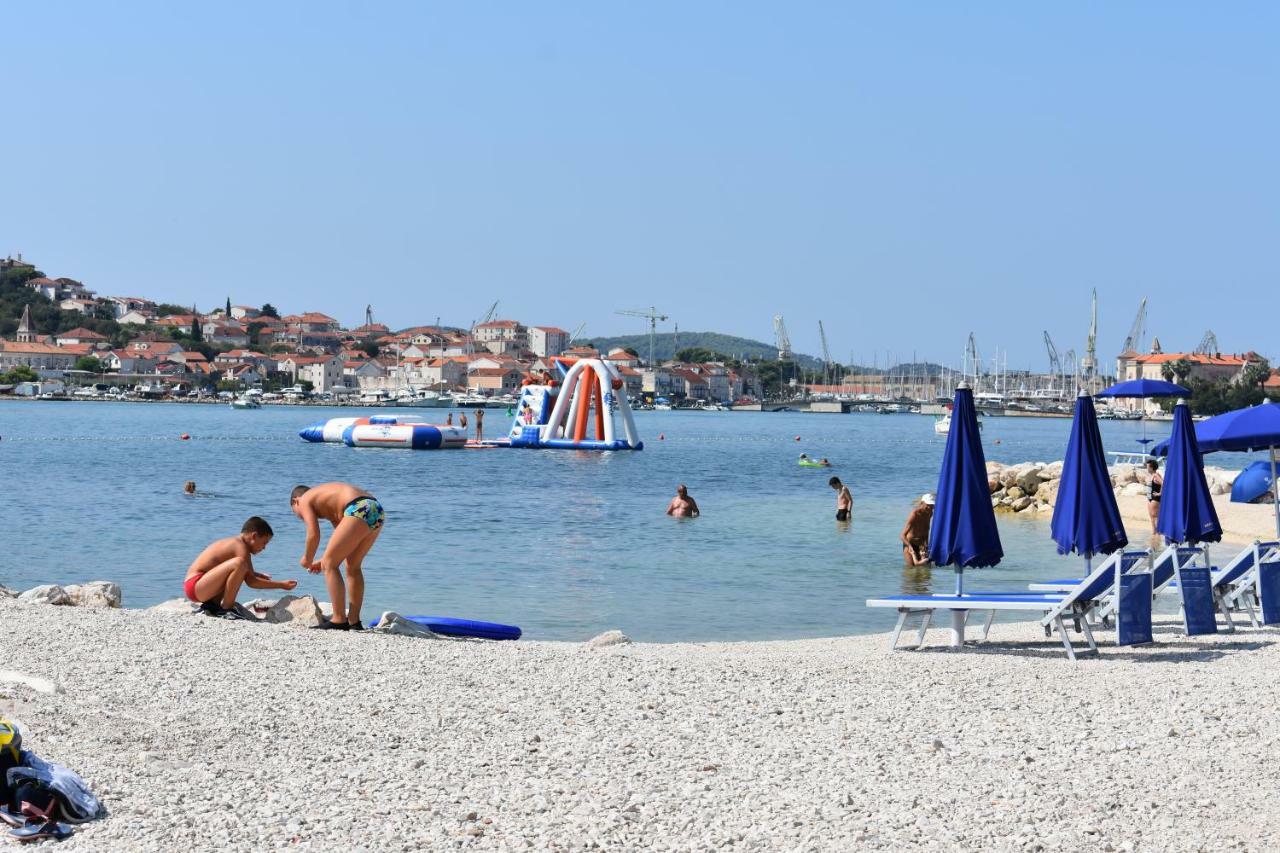 Apartments Svilan Trogir Exterior photo